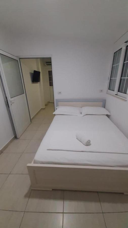 Amber Apartments Sarandë Habitación foto