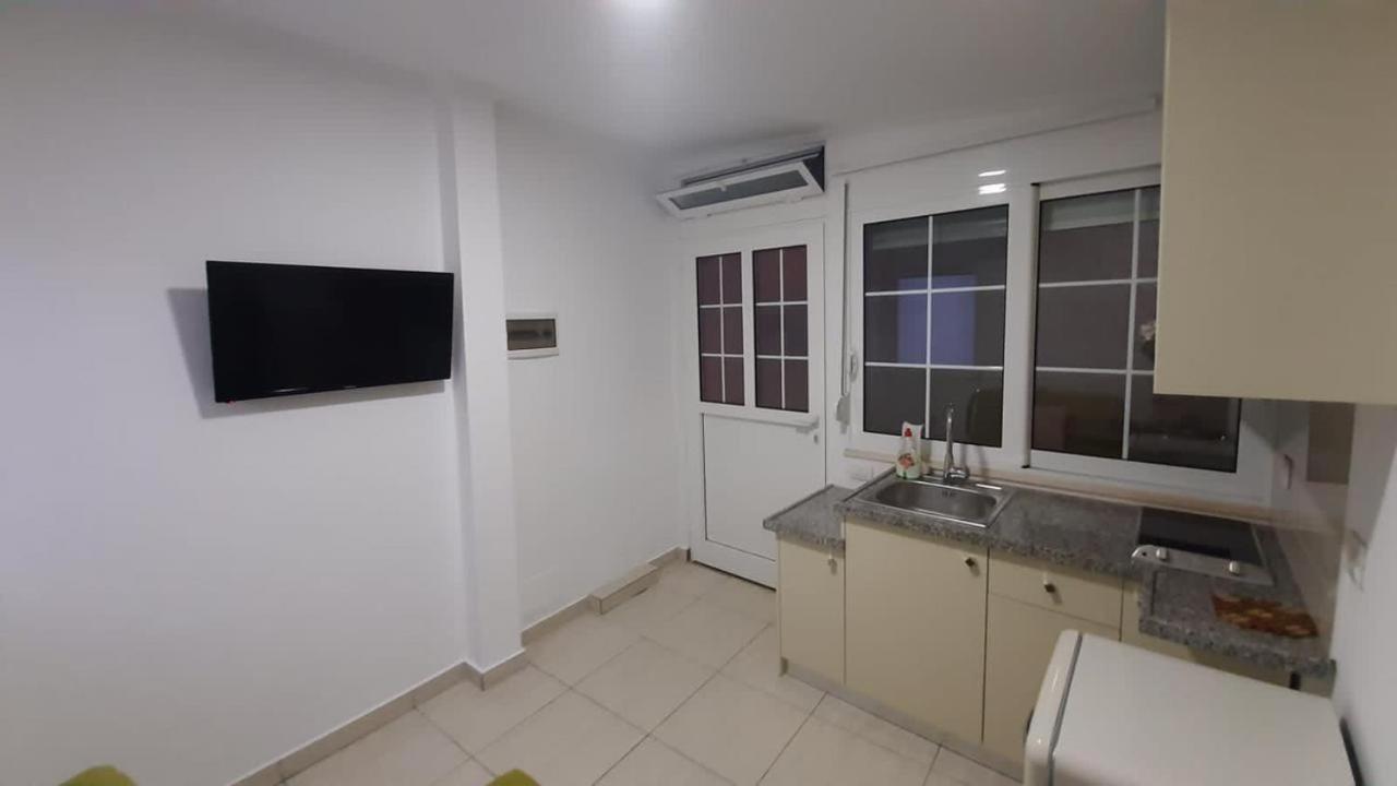 Amber Apartments Sarandë Habitación foto